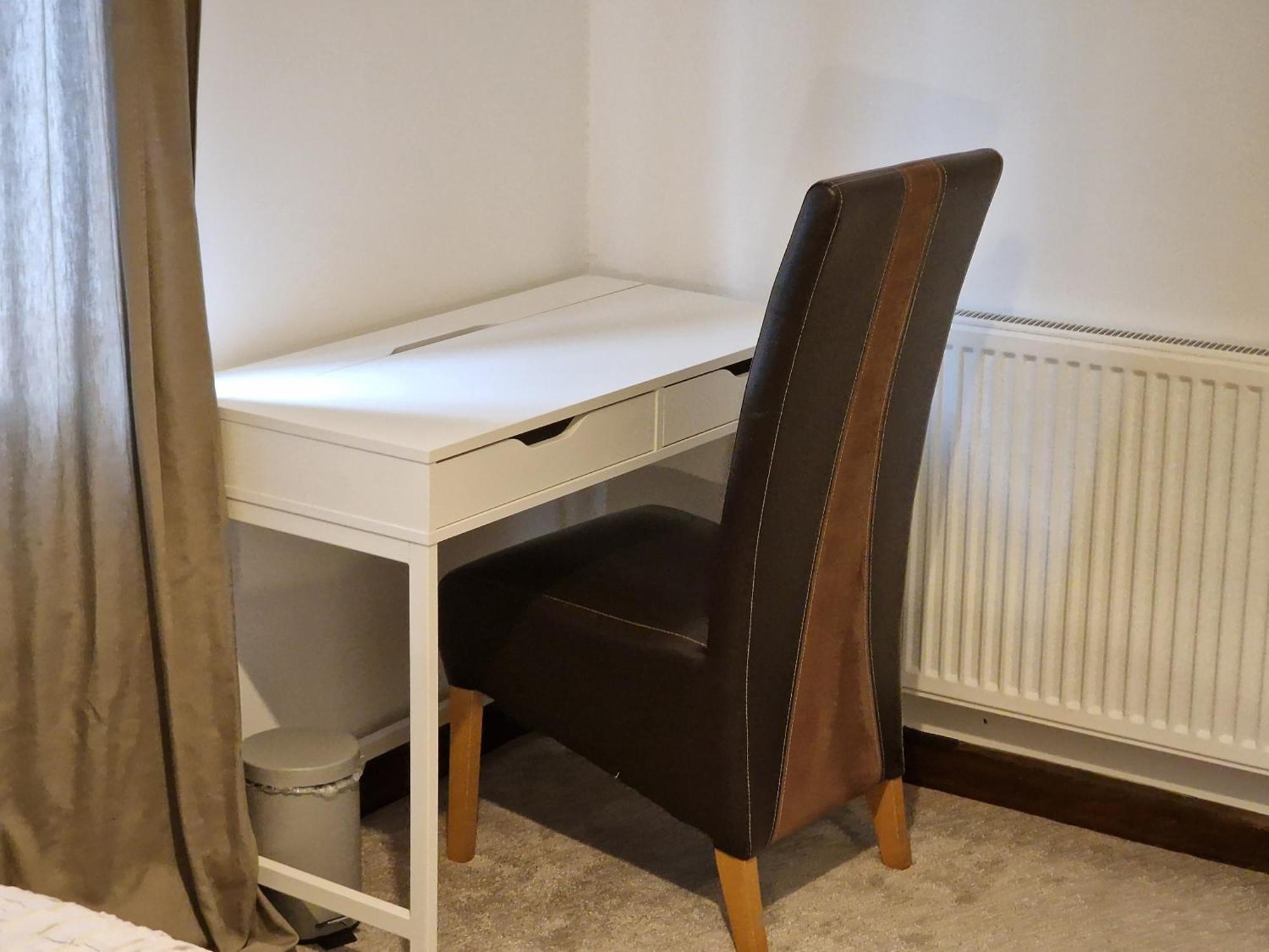 Millmead Apartment In Central Guildford With Parking Ngoại thất bức ảnh